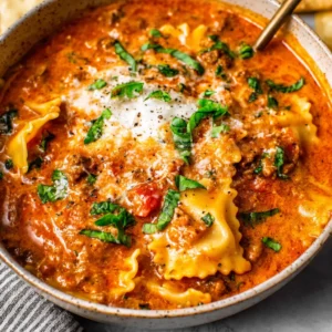 LASAGNA SOUP: DREAMY, EASY, CREAMY